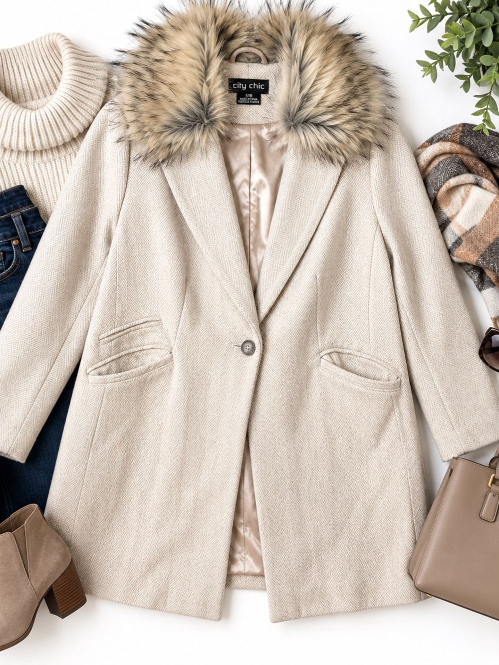 City Chic Faux Fur Collar Herringbone Coat – Size S / 16 – Cream Beige